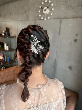 ヘアーアンドメイク ファット(Hair&Make PHAT) 編み込みサイドアップ バースデーヘア ブライダル お呼ばれ
