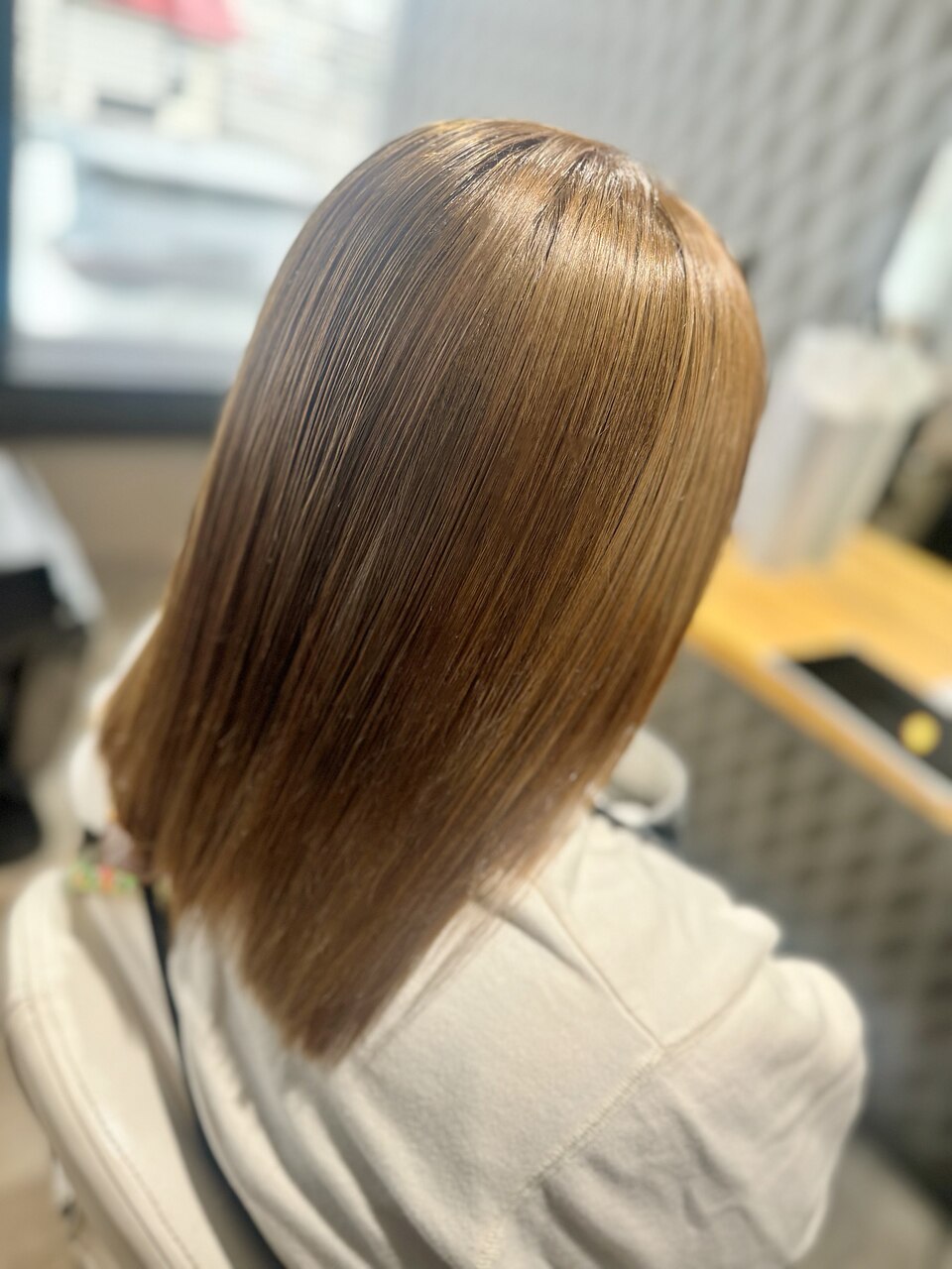 【カットカラーコース 】カット+スタンダードカラー\10.000 ロング料金無