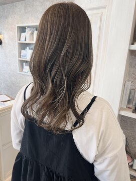 キャアリー(Caary) 福山美容室caary ケアブリーチ透明感ミルクティーベージュ40代