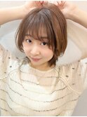 軽やかに透ける前髪のふんわりショート
