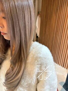 エツニイル(etsuniiru) グレイッシュ☆ベージュ