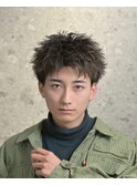 春らしい軽さとラフな動きが魅力のスパイキーショート