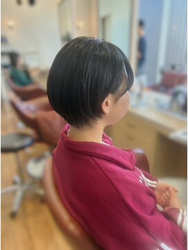 アトリエファゴ ハナミズキ店 【Chikano】耳掛けショート