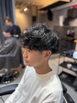 ロエメンズ(LOE men’s)&nbsp;リバースセンターパート/ニュアンスパーマ/ダウンバング