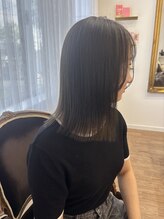 リノア(Rinoa)&nbsp;透明感たっぷり♪オリーブグレージュ