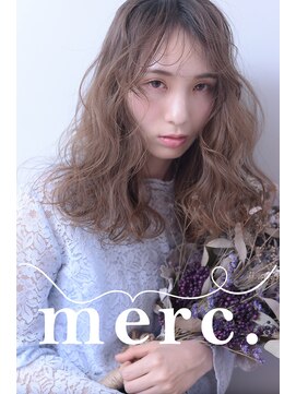 メルク(merc.) 外国人風カラー　アッシュグレー☆ロブ　20代30代40代ハイライト