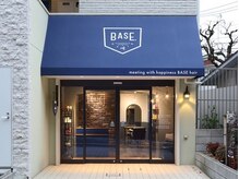 ベース(BASE)