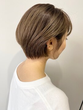 ビーハイブアヴェダ PARCO2店(BEHIVE AVEDA) 【ＢＥＨＩＶＥ及川】手ぐしで決まるショート×ベージュ