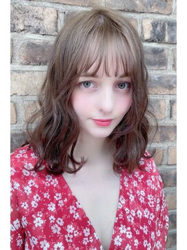 クーエフー(coo et fuu) 外国人風フリンジウェーブのミディアム♪前髪はキュートに♪藤2