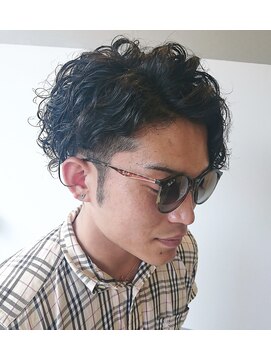 ラフィット 下大利店(lafit) ツーブロックスパイラルパーマ