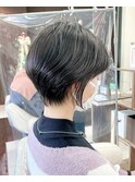 首が長く綺麗に見えるショート