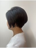刈り上げ前下がりボブ