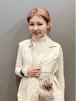 ビューティー サロン ウララ(Beauty Salon URARA)の写真/“なりたい”をうまく言葉にできなくても、大丈夫。寄り添った丁寧なカウンセリングで理想が叶う＊