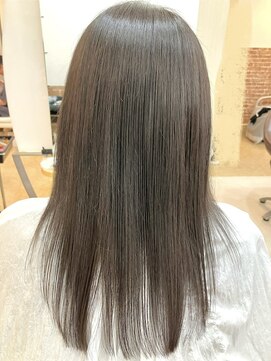 カットハウス はさみの部屋 セミロング/縮毛矯正/黒髪ストレート/流しバング