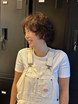 ホーミー(Homie) ショート×レディースニュアンスパーマ