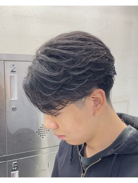 リベル(LIBER) フェザーパーマ[八王子駅/メンズカット/メンズパーマ］