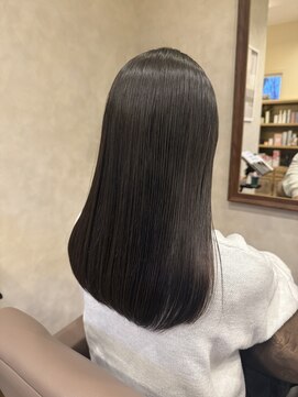 ラ ブリエ 成田公津の杜(La briller) ミディアムヘア/暗めカラー/グランマッシュ/公津の杜