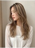 ハイライト脱白髪染めくびれ外国人レイヤー艶髪ロングボブ3