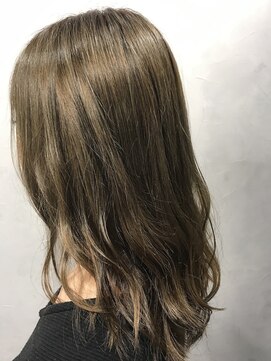 エイトセカンド 新宿三丁目店(EIGHT second) マットベージュ