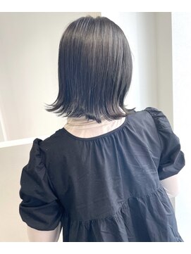 リアントウキョウ(Lian.Tokyo) （LianTokyo 山崎）20代30代切りっぱなしボブダークアッシュ