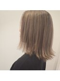 ミルクティカラーの切りっぱなしボブ☆