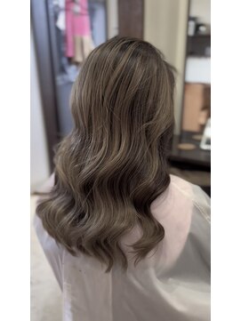 エテルノ ルーチェ(eterno luce) バレイヤージュ