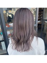 シン(shin)&nbsp;ピンクベージュ/ピンクカラー/ハイライトカラー/ミディアムヘア