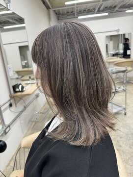 ファンド 千葉(fand) 白髪ぼかしハイライト/レイヤーカット/イメチェン