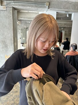 ハマモト ホワイトベージュカラー