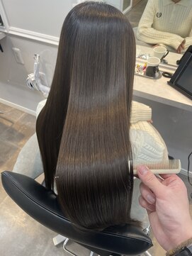 ウィステリア アネックス 銀座(WISTERIA ANNEX) グレージュ