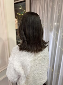 アクシス 栄ガスビル店(`AXIS) 【ayame】似合わせカット/透明感オリーブカラー