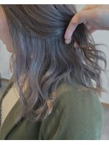 ハウリーヘアアンドスパ(HAURY hair&spa)&nbsp;インナーシルバー