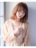 鎖骨ミディヘアスタイル×ピンクベージュカラー◎30代40代50代