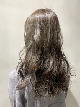 リンダイーロ(Linda Hiro) 【札幌円山 イルミナカラー/髪質改善トリートメント】