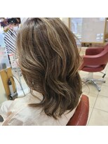 ラシェンテ みのおキューズモール(La Sente) アッシュグレージュなヘアカラー