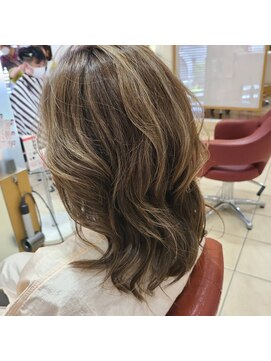 ラシェンテ みのおキューズモール(La Sente) アッシュグレージュなヘアカラー