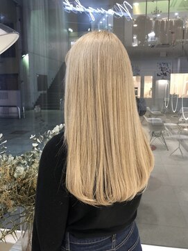 ハイブ 金沢(Hive) ブリーチハイトーンカラーゆるふわロング髪質改善ツヤ髪スタイル