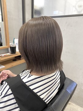 ソッカ(socca) 切りっぱなしボブ