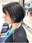 大人ショートボブ/ひし形耳かけショート/白髪ぼかし30代40代50代