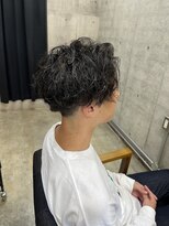 アイフィ(iFY)&nbsp;センターパート×スパイラルパーマ