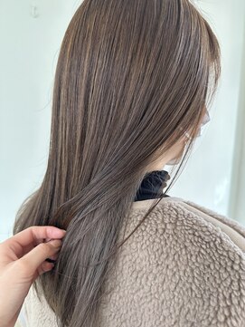 ユニ バイ マグ 長野店(Uni.by Mag) 20代30代大人可愛い透明感インナカラーグレージュカラー