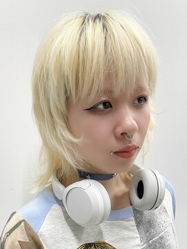 ヘアー アイス 御器所本店(HAIR ICI) 20代30代ブリーチミルクティー伸ばしかけミディアムウルフ