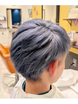 スリービープラス(3beplus) men'sホワイトブリーチシルバー☆彡