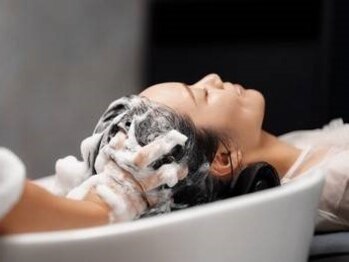 カピュ(kapy)の写真/【京都/桂駅】桂駅近くのリラックスサロンで、頭皮のコリをほぐしてスッキリ!特別なひとときを。