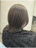 透明感艶カラー+切りっぱなしミディアムボブ