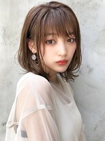 リヤン 表参道(lyann)&nbsp;ナチュラルカール艶感斜めバングワンホンレイヤーイメチェン