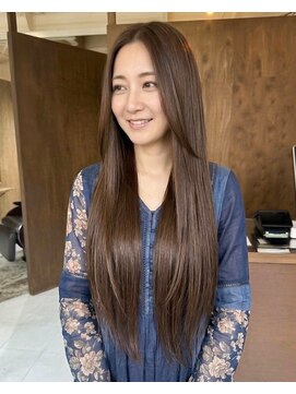 零秒女髪 千里丘店 髪質改善で叶える上品な美髪ロングスタイル艶髪髪質改善カラー
