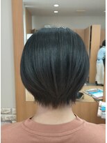 ビーイン(BE IN)&nbsp;暗めアッシュ前下がりショートボブ