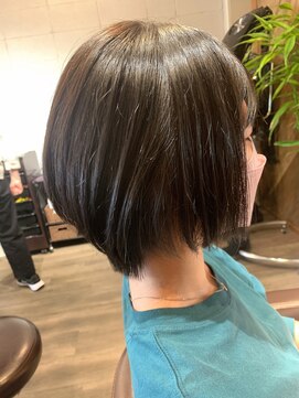 ヘアードレスビュー(hair dress V.I.E.W) ショートの方の縮毛矯正