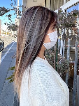 ジェニュイン(genuine) ロングレイヤー/ナチュラルハイライト